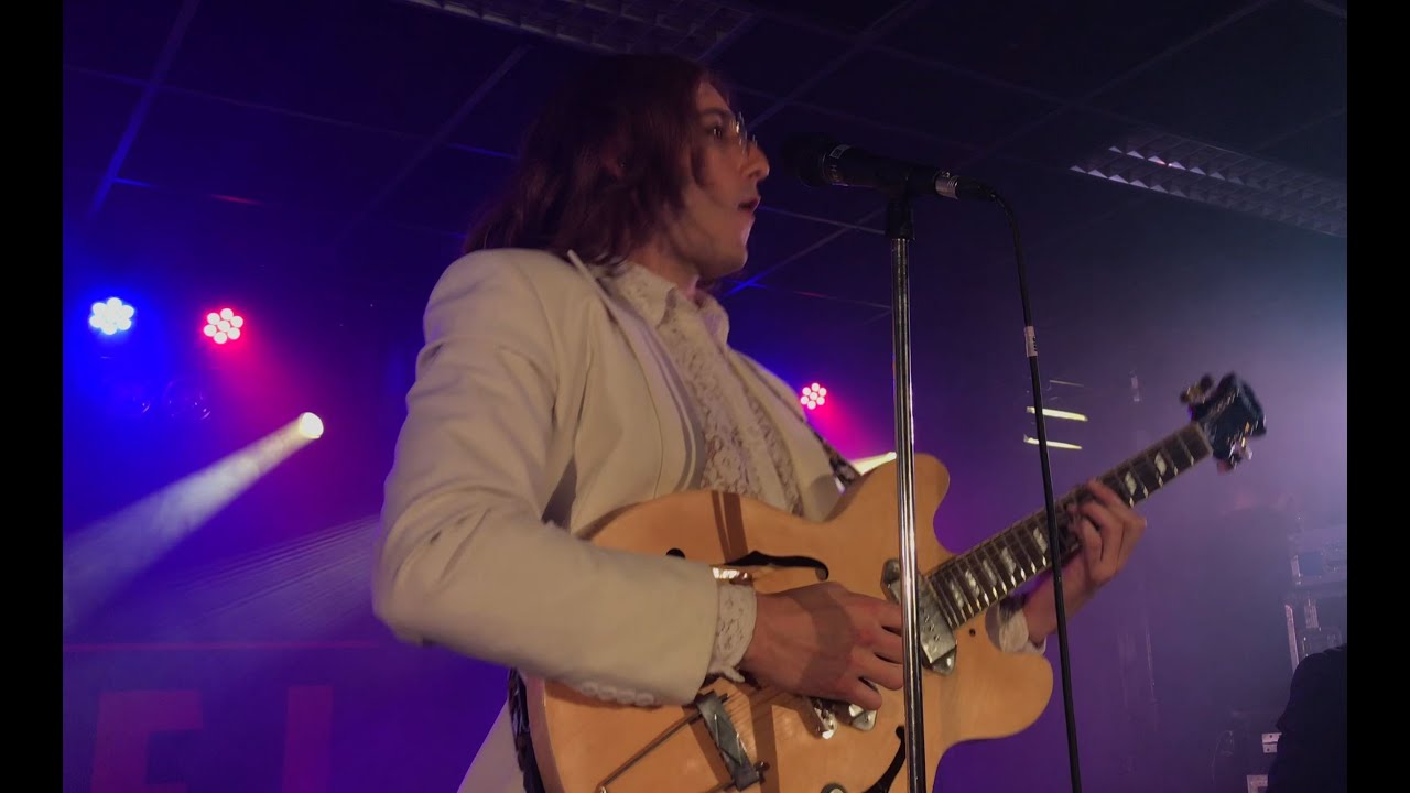 Revolution - The Bootleg Beatles