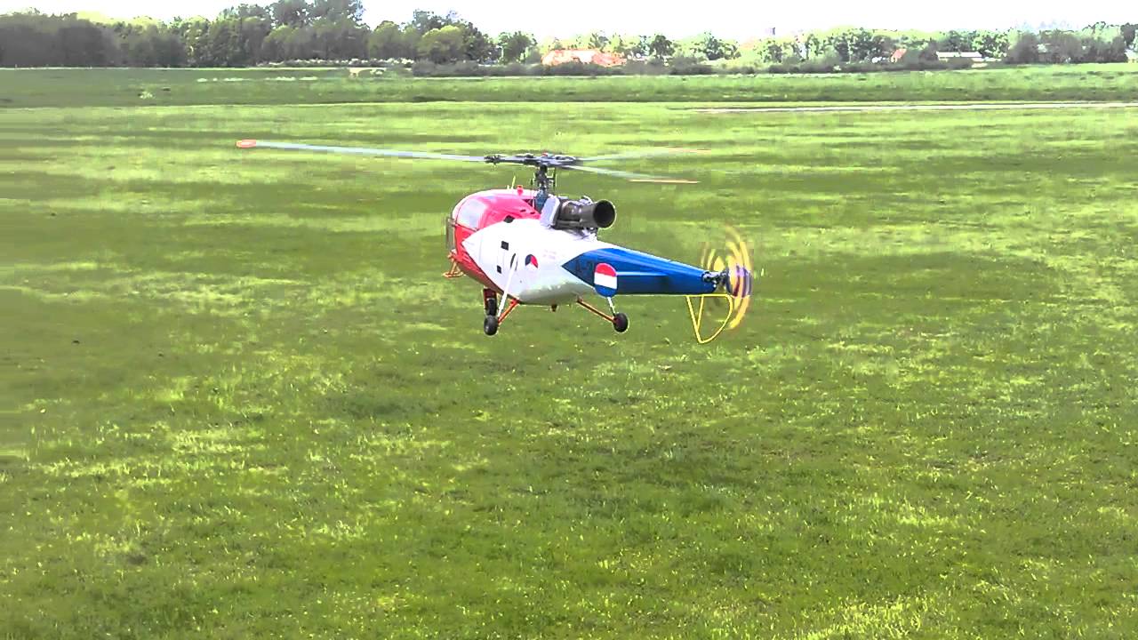 Alouette bij de heli-oldie meeting.