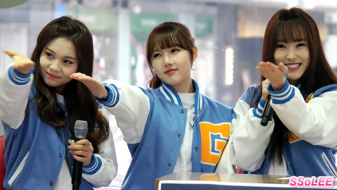 [Fancam] 151222 여자친구 (예린, GFRIEND) - 굿모닝FM 공개방송 Talk Cut  @ 명동 직캠 By SSoLEE