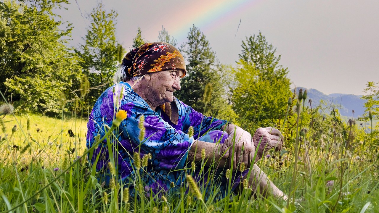 Одинокая жизнь 90-летней бабушки на краю света вдали от цивилизации