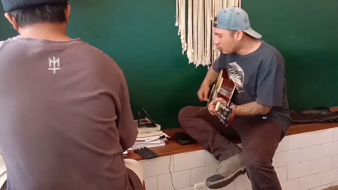 Cover Sore Tugu Pancoran Iwan Fals|| seniman tjoekoer 3roet