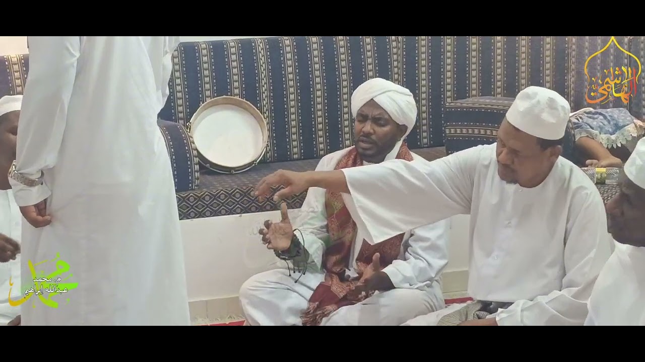 صلي يارب ثم سلم علي من هو للخلق رحمة وشفاءُ اداء الشيخ المنشد محمد البشير هاشم