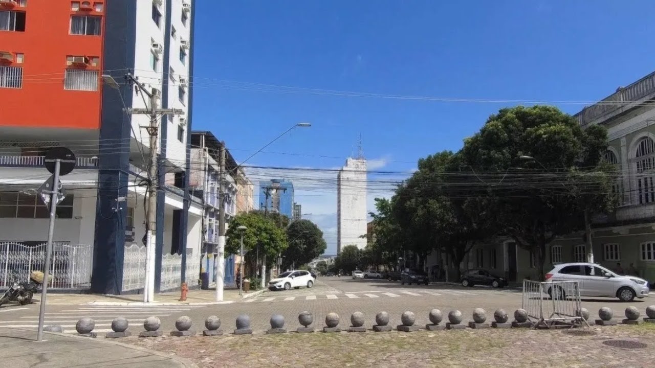 Walking tour in Manaus, Brazil. Eduardo Ribeiro Avenue - Downtown - 4K