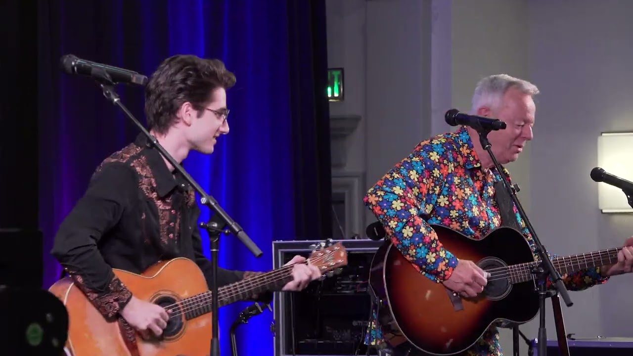 Tommy Emmanuel and Frano Zivkovic play Classical Gas at CAAS 2025.