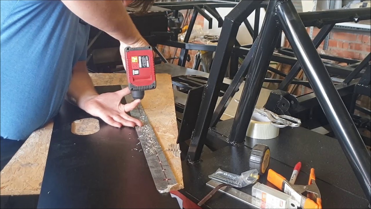 GT40 replica build by GT Forte - Chassis Panelling Part 2 Tutorial
