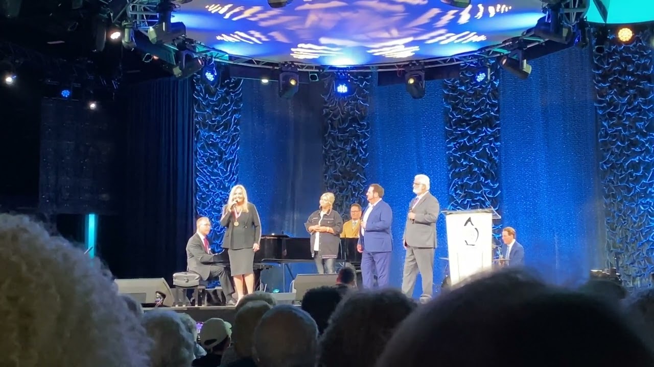Autumn Nelon Streetman, Todd Nelon, & Karen Peck Singing ~ The Sun's Coming Up ~ NQC 2024 Kelly HOF