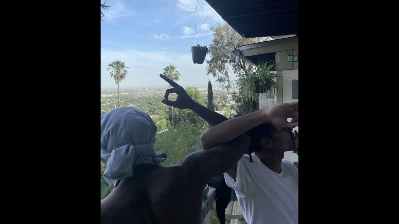 [sample] 1900 rugrat + skrilla type beat - ease fire