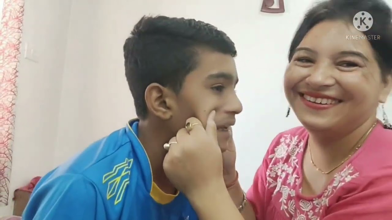cheeks pulling challenge vlog
