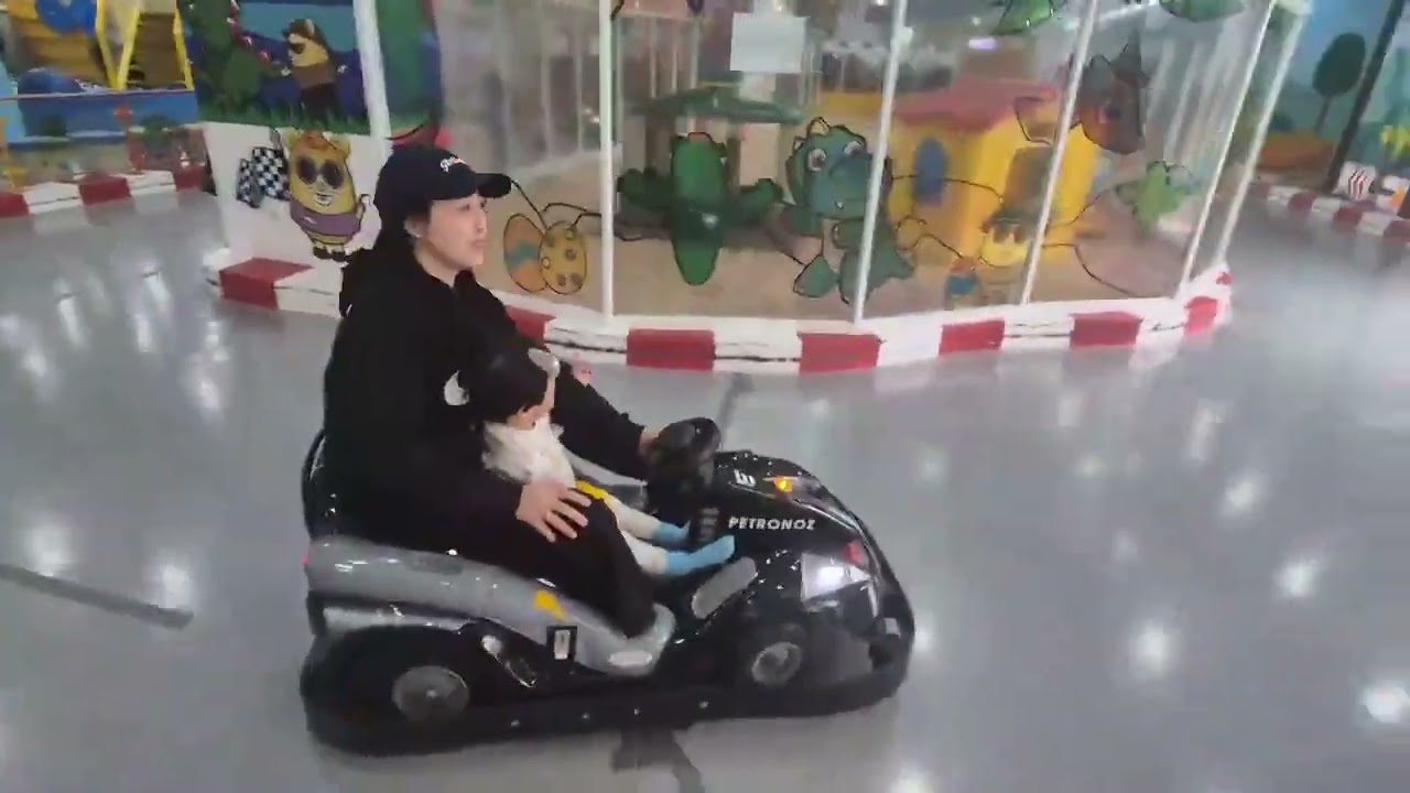 운전하는 서준이