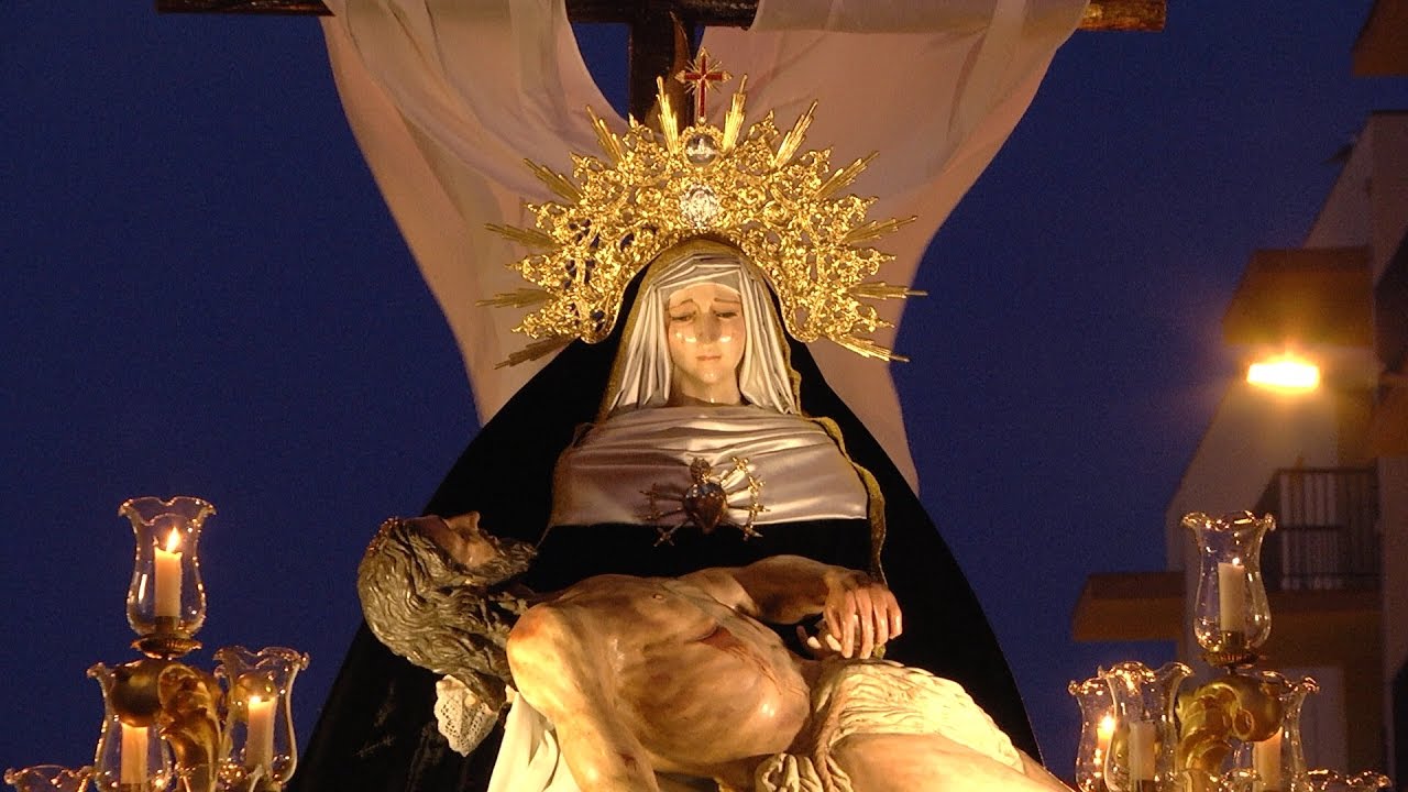 La ciudad se rinde ante la Virgen de la Piedad