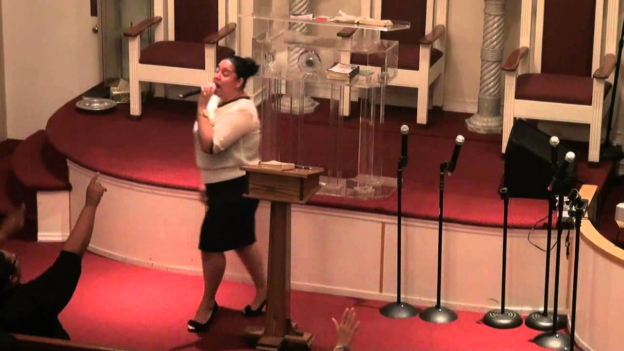 Hna  Jossie Concepción Cantando Tu Amor Y Tu Misericordia