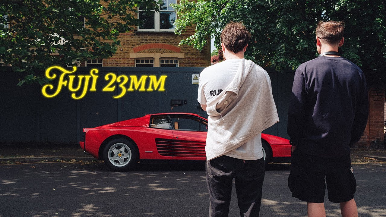 A Sunday Morning of Street Photography in London - Fujifilm 23mm