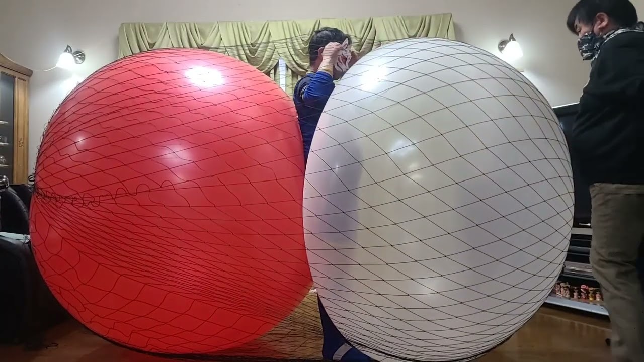 compressed by double balloons in net