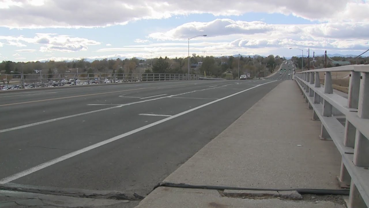 In Colorado, how many bridges are considered unsafe?