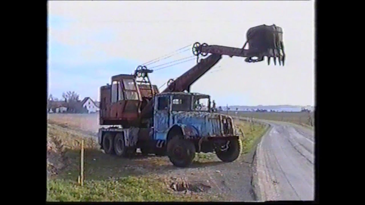 Tatra 111 D - 030  Autorýpadlo (před renovací)