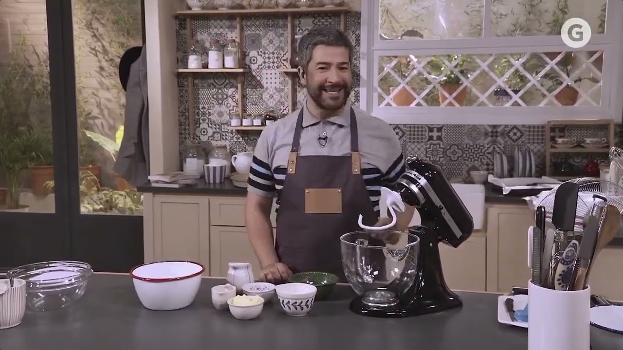 Postres caseros con Mauricio T01E13 - Pastel de tres leches - Rolls de canela