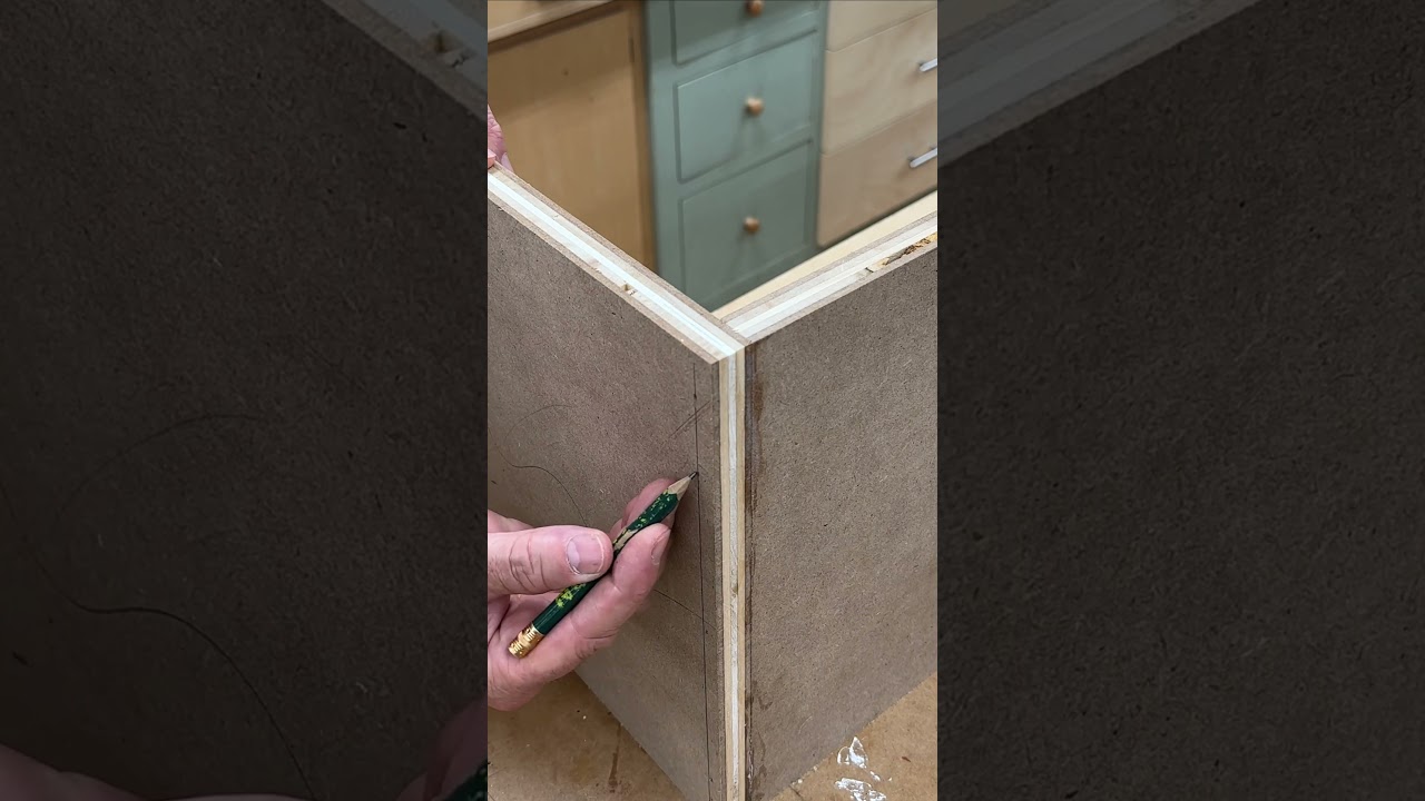 How to Find and Mark the Center of Plywood  #woodworking #plywooddesign