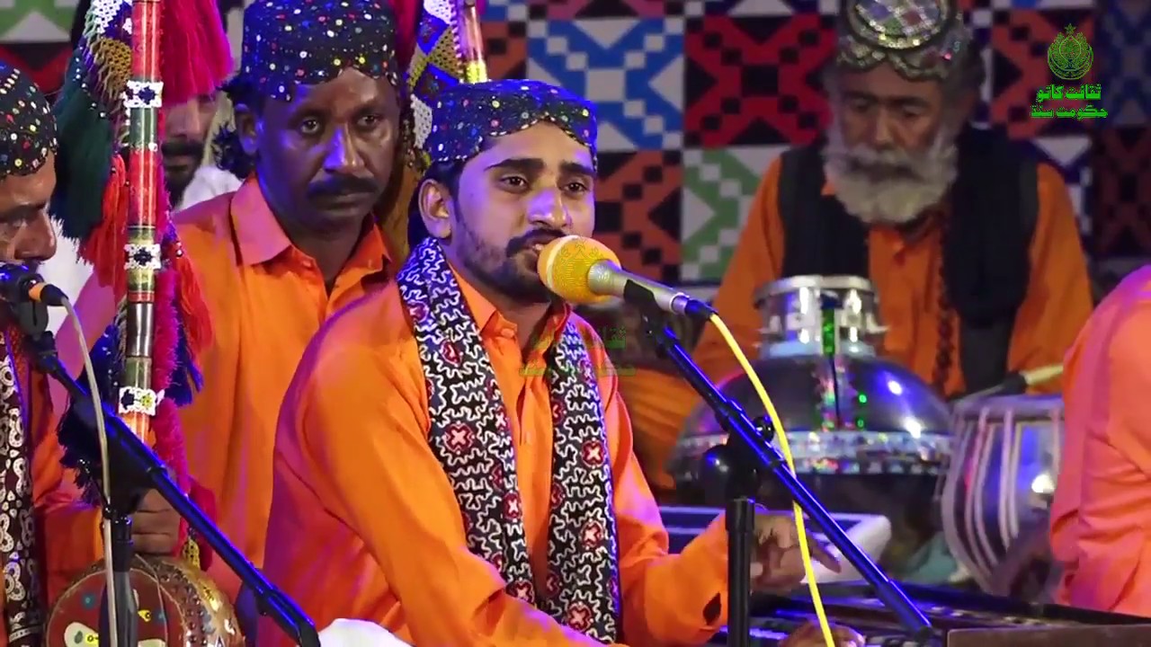 Rajab Sohrab & Barkat Jamal Din Sings Wichhoro Tho Mary in 276th Urs Shah Abdul Latif Bhittai 2019