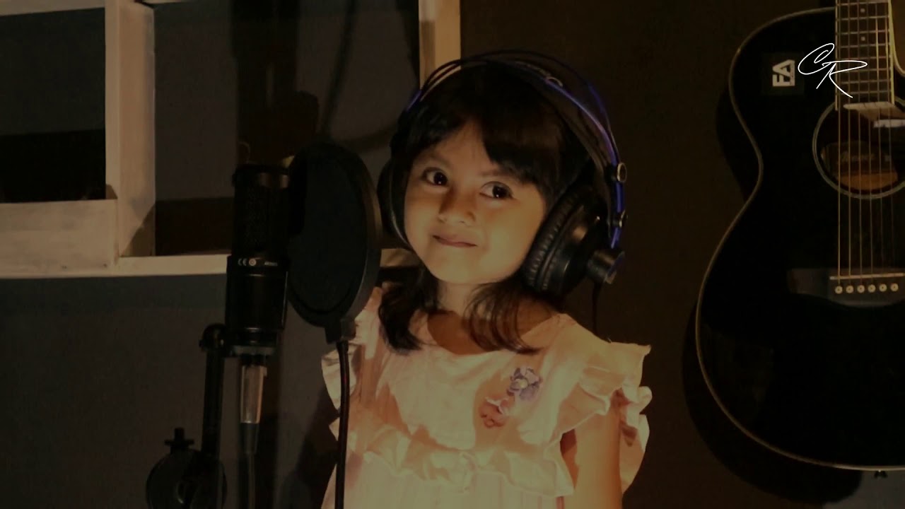 AMBILKAN BULAN BU - TASYA ( COVER BY Clarissa Ramadhani Sitepu )