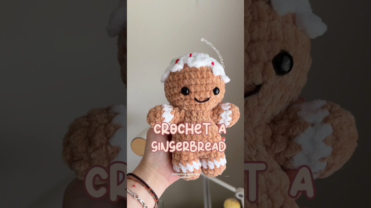 Crochet gingerbread man 🎄 should I make another one?