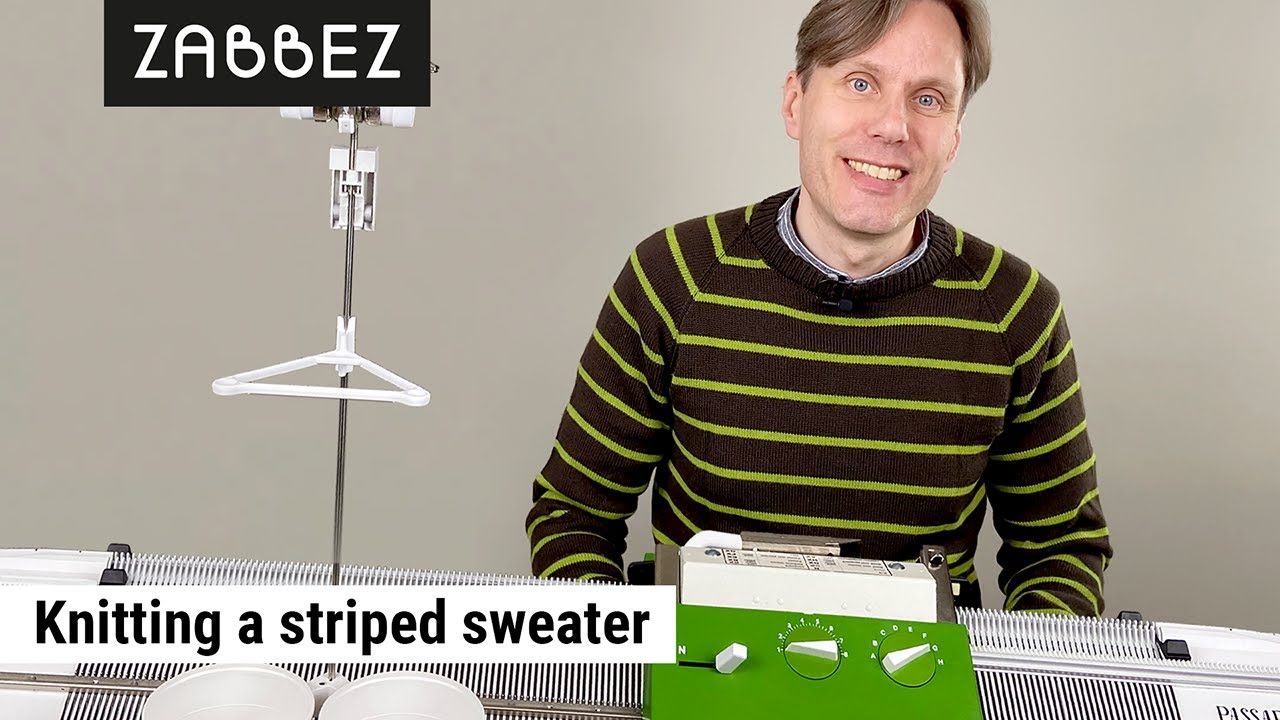 Knitting a striped sweater on the Passap Duomatic 80 knitting machine