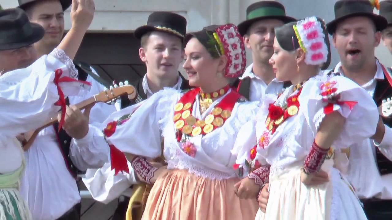 52. Brodsko kolo - Smotra izvornog folklora BPŽ 