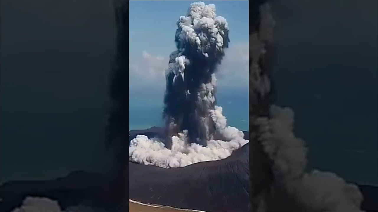 MT ANAK KRAKATAU ERUPTION