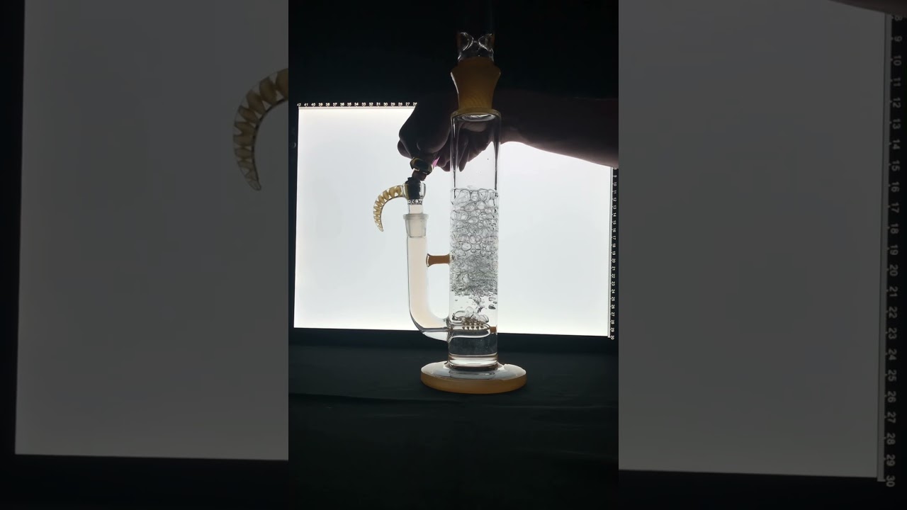 Fat bong snap