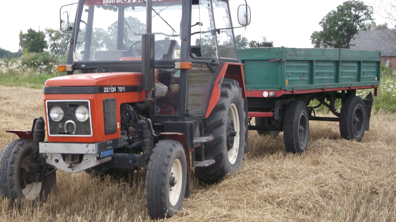 Żniwa 2016*Bizon z056* Zetor 7211* &* Ursus c360*+Dźwięki Silnika ㋡
