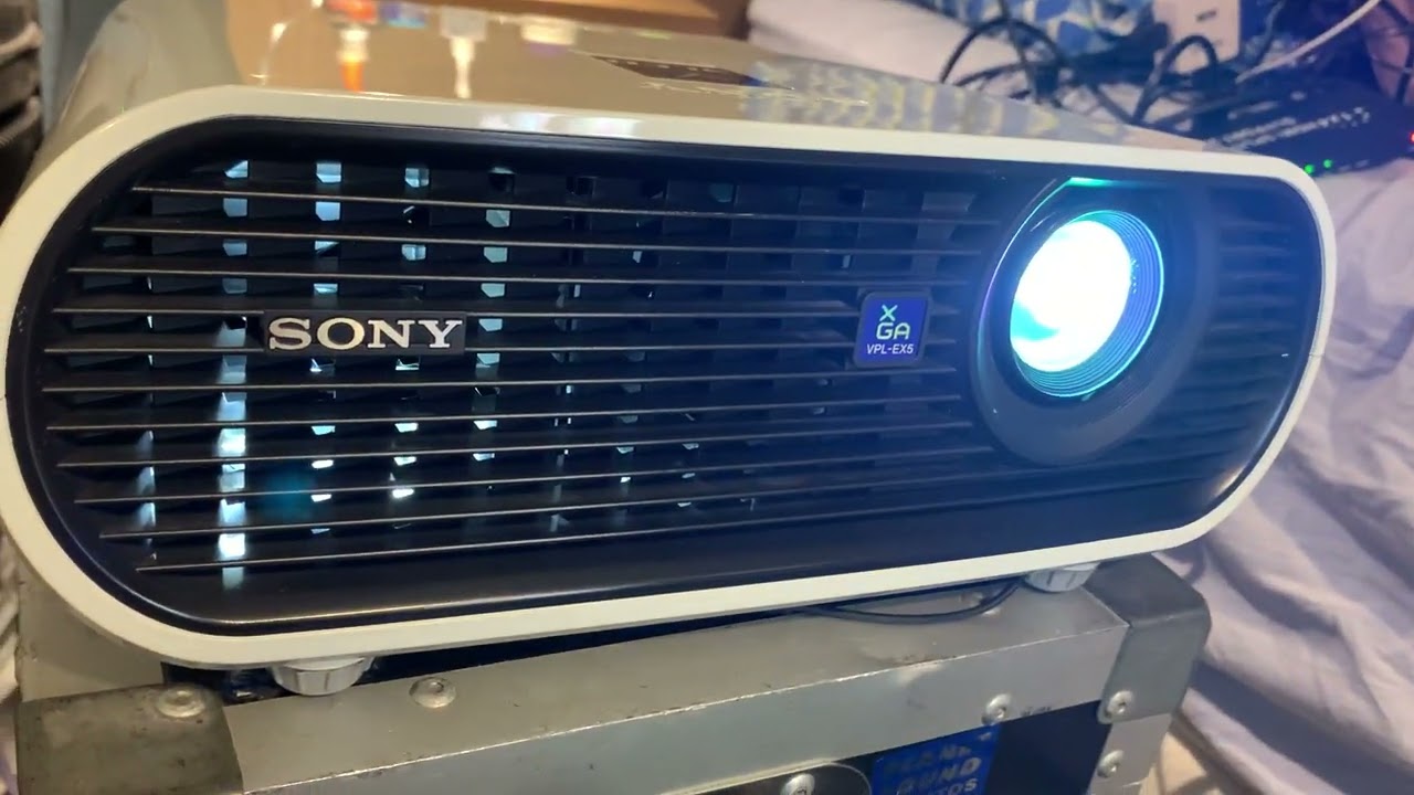 Projetor led & lâmpada ,provando mais uma vez “NÃO COMPENSA”qualquer projetor chinês é inferior!!