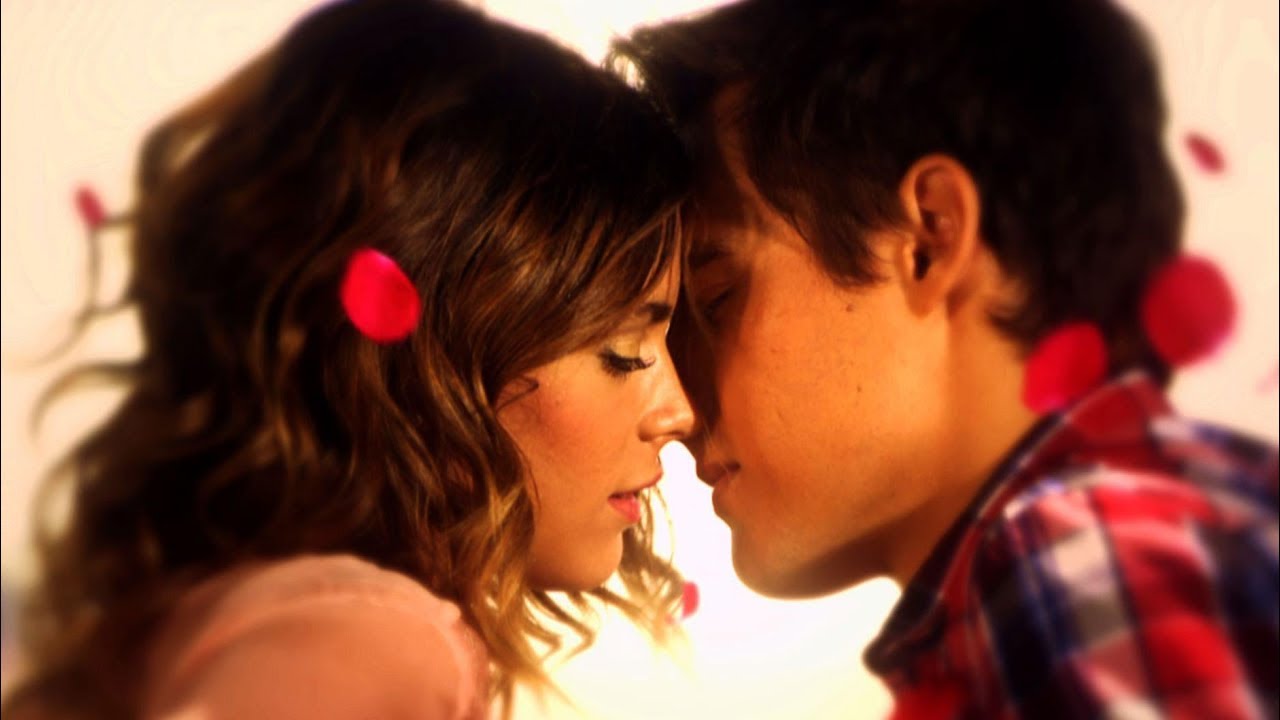 Violetta & Leon ❤♬ Despacito / Attention ♬❤