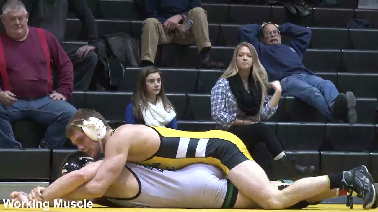 COLLEGE WRESTLER