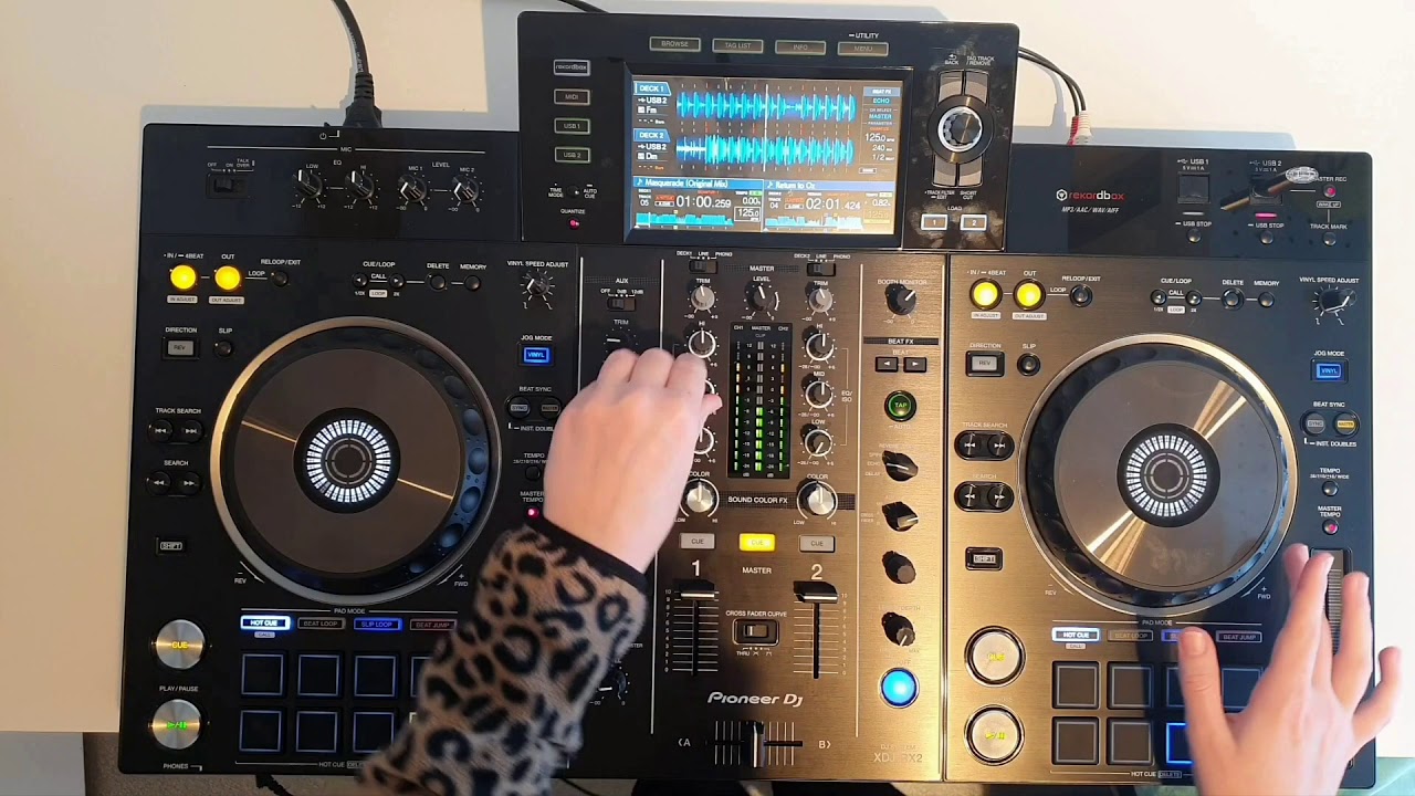 Techno Mix #16 LIVE on XDJ RX2  Dj Kayleighh