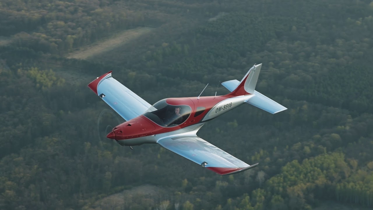 Bristell RG with 915is and Bristell Classic with 912ULS