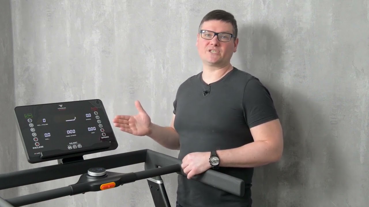 Обзор беговой дорожки Titanium Masters Physiotech X-Compact.