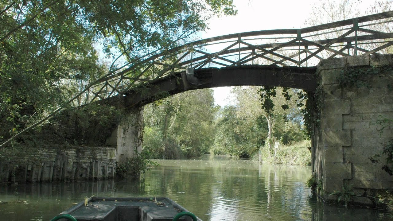 Arçais :Les passerelles du halage de la garenne