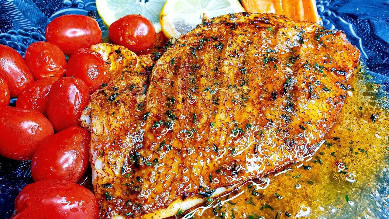 Вкусное филе красного люциана, приготовленное на сковороде