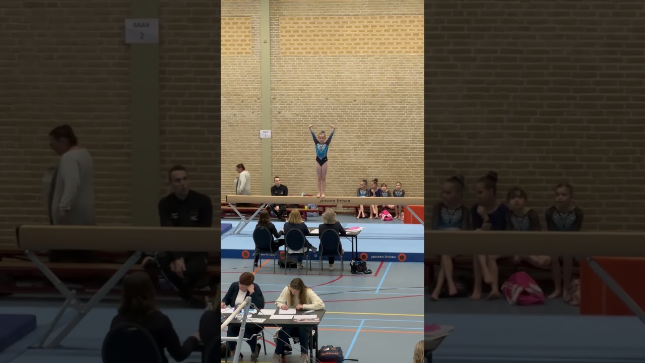 Flore turnen balk deel 1 MB4 1e plaatsingswedstrijd 2024