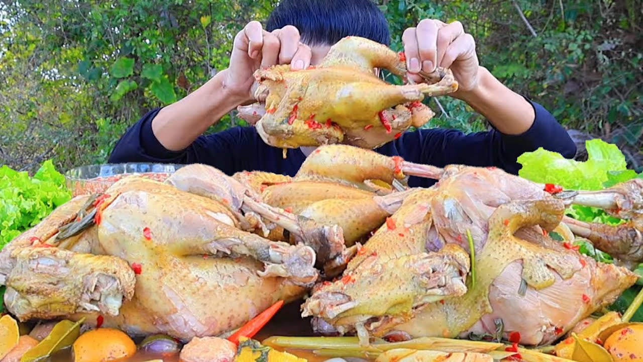 ไก่ต้มสมุนไพรจิ้มแจ่วพริกสดแกล้มผักสดแซ่บคักอีหลีครับพี่น้องMUKBANG EATING SHOW/โก้อีสานพาแดก