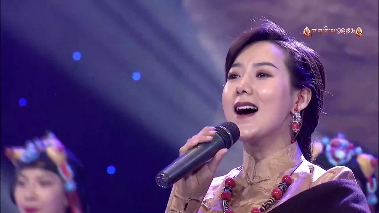 Tibetan song Tsewang Lhamo Stage show 2021 | ཚེ་དབང་ལྷ་མོའི་ཐད་ལེན་གླུ་གཞས་༢༠༢༡