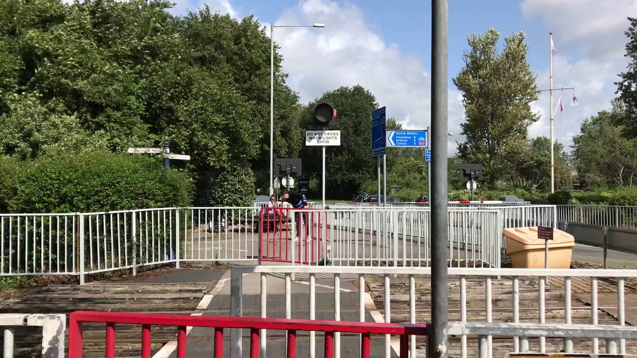 Navigation Way Foot Level Crossing (Lancashire) Saturday 17.08.2019