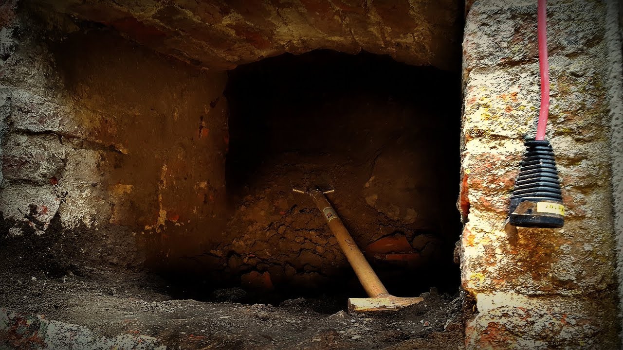 2. Teil - Das Geheimnis von Schloss Lütetsburg | Exploring Lost Places