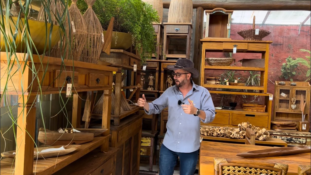 Descubra a beleza única dos móveis rústicos! Madeira autêntica de demolição! 🌿🤎