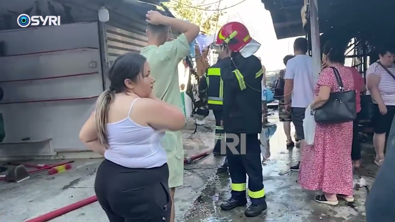 Zjarri shkrumbon tregun në plazhin e Durrësit, tregtarët akuzojnë autoritetet për neglizhencë