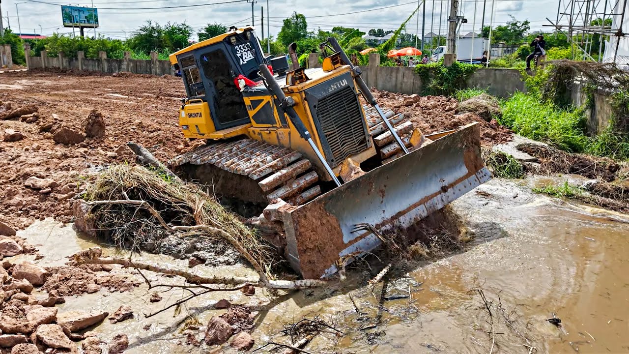 Massive Land Filling Using Powerful Dozer Mud Clearing Works with Heavy Dump Trucks