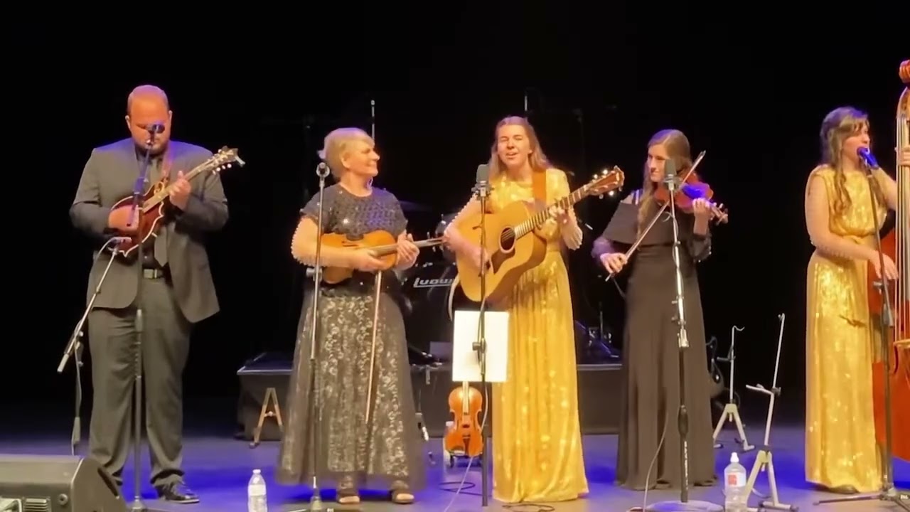 Lonesome Pine by Blue Highway| Cover by Pearlgrace & Co. #bluegrass #bluegrassmusic 