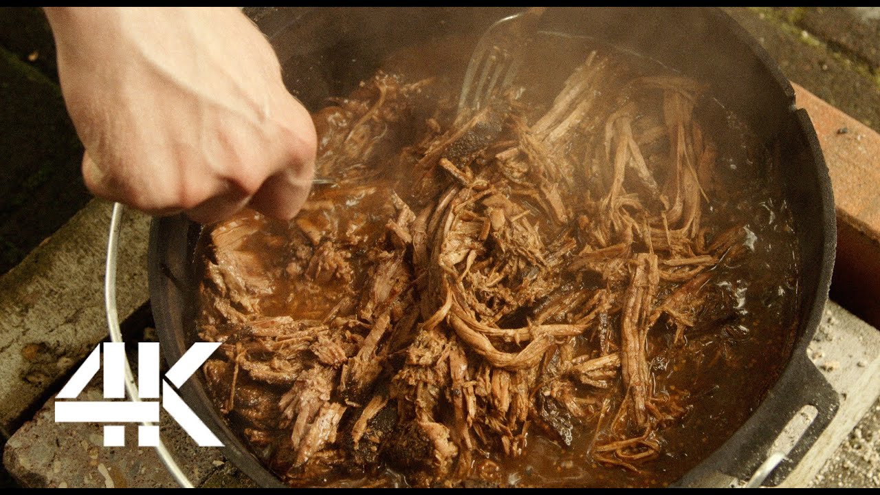 Pulled Beef Rinderbraten aus dem Dutch Oven - BBQ Grill Rezept Video - Die Grillshow 91