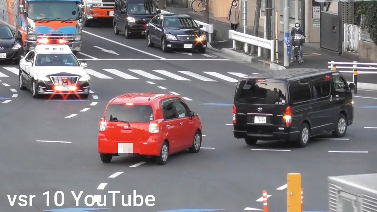 パトカーの親切な警告を無視した結果！！　直進車に釣られて信号無視　女性ドライバーが待ち伏せるパトカーに捕まる　「止まれ」が読めない運転手の末路　標識見ない原付ドライバー等【所轄パトカー取り締まり特集】