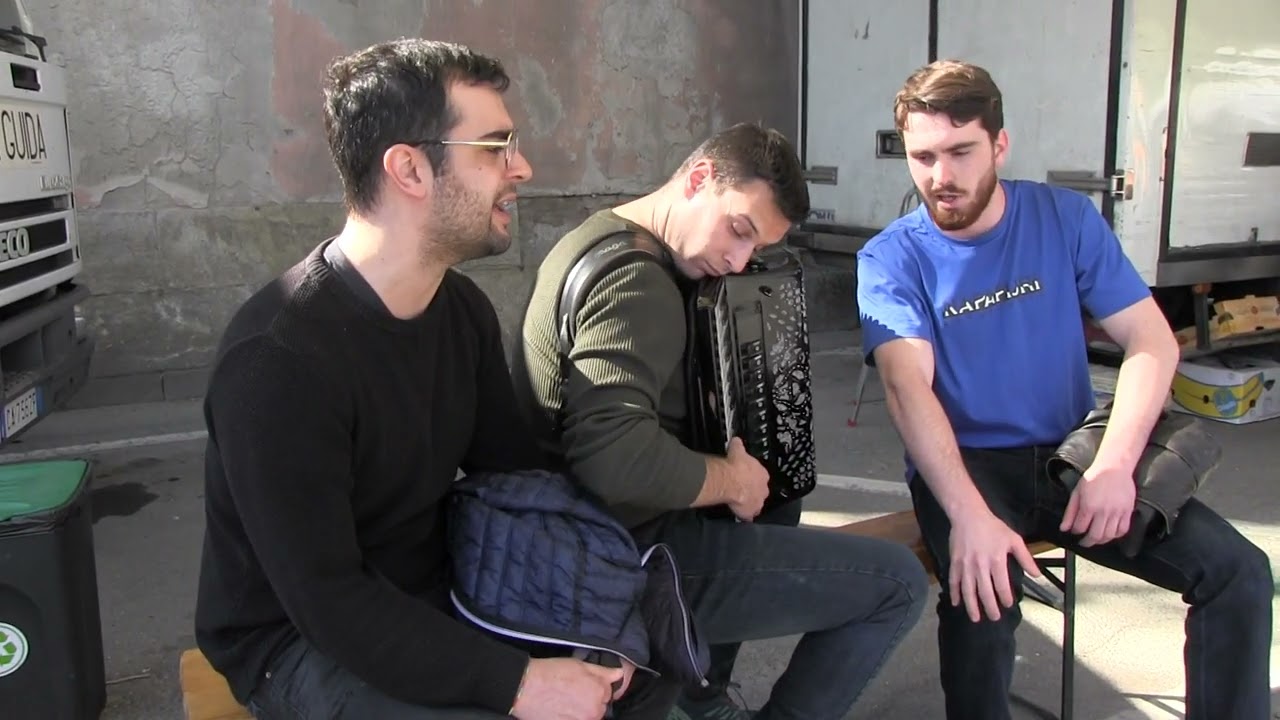 ROMAGNESE  CANTA  