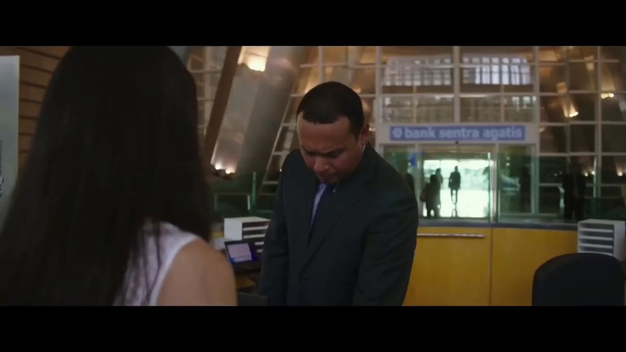 Blackhat hacking bank scene